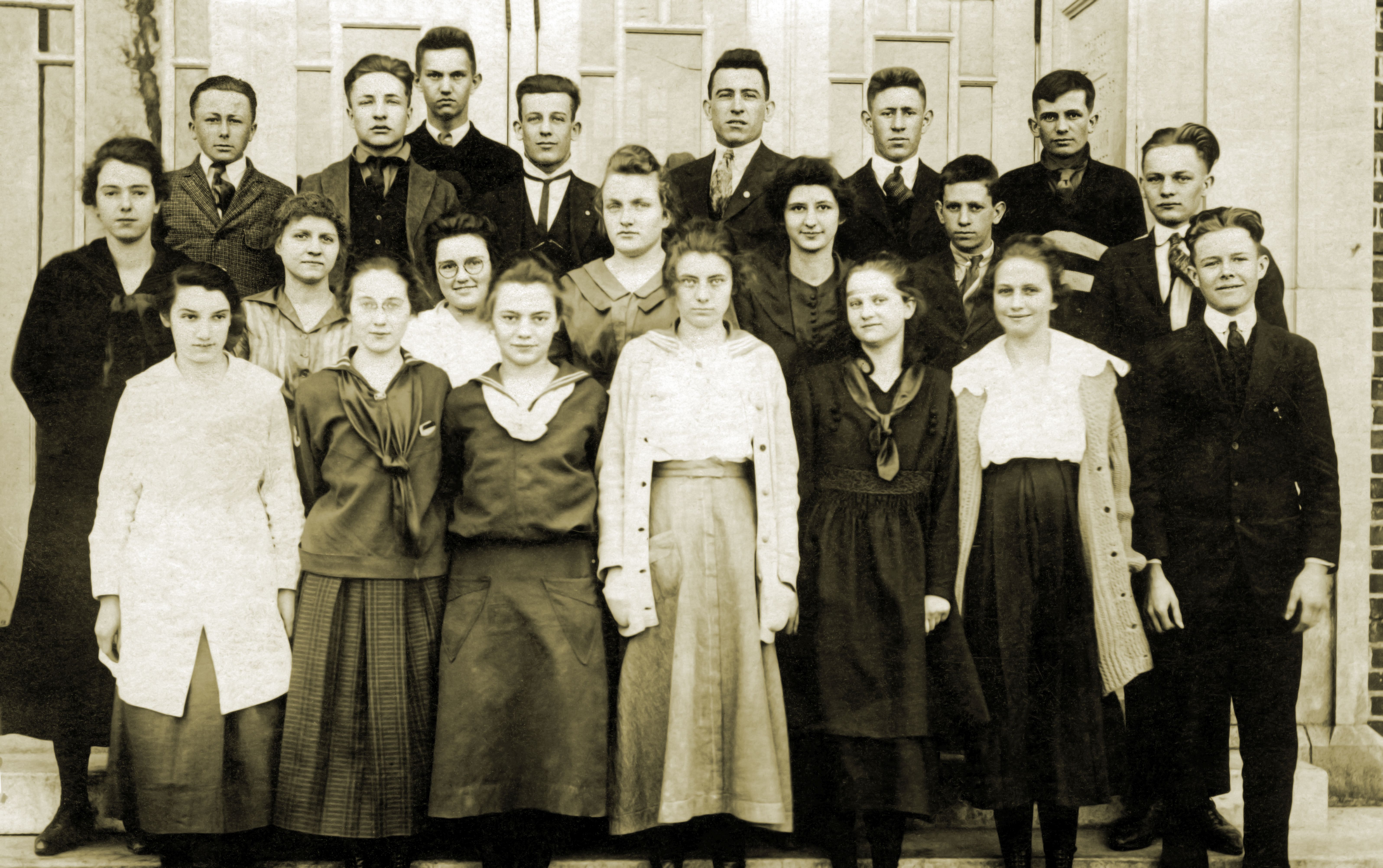 Brownsburg High School class of 1919 or 1920